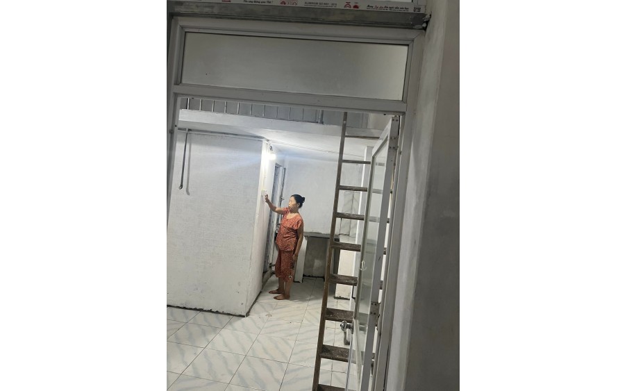 CHO THUÊ NHÀ TRỌ CẤP 4 LĨNH NAM, 40M2, FULL ĐIỀU HÒA, NÓNG LẠNH, 3 TRIỆU